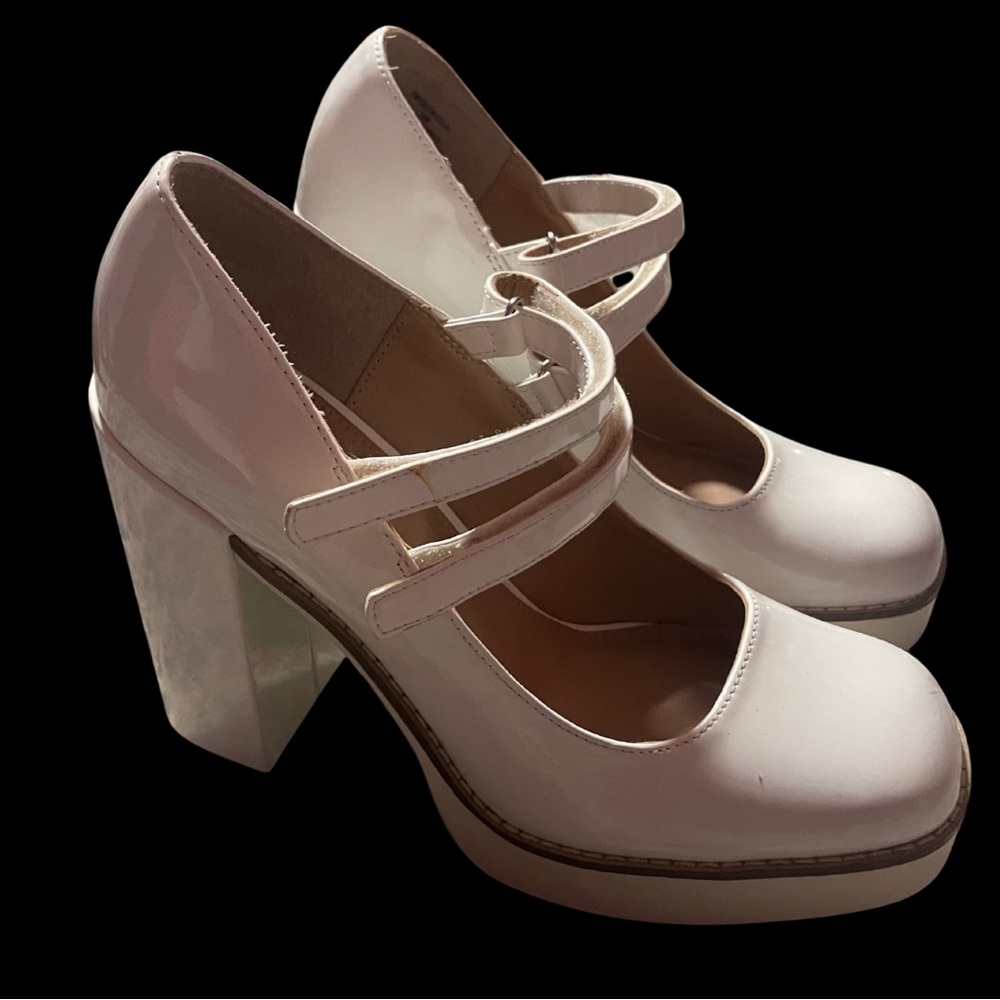Steve Madden White Mary Jane Platform Heels | Size 10M | Chunky Heel + Free Ship